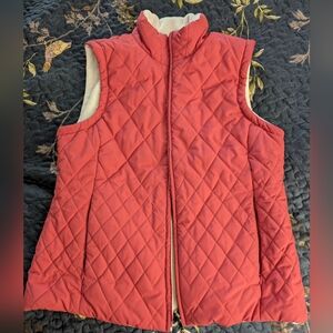 Izod Women's Reservible Quilted Vest in Coral And Creamer. Medium